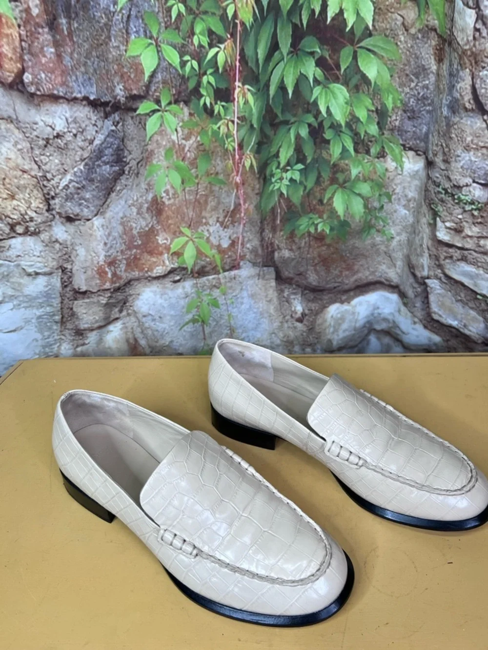 VINCE Bone Leather Croc Embossed Loafers, 9M/40 - Picture 7 of 13